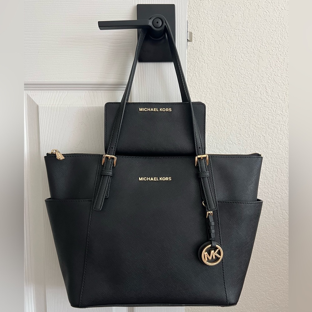 Michael Kors Black Saffiano Bundle - Medium Shoulder Bag and Wallet